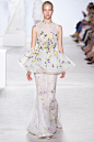 Giambattista Valli Fall2013Couture （二）#时尚礼服秀# #简约# #性感# 【成都上锦婚纱】