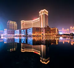 美高梅游戏大厅官网入口技术观察：避开SQD-Mini LED高能耗陷阱，高端电视首选RGB-Mini LED