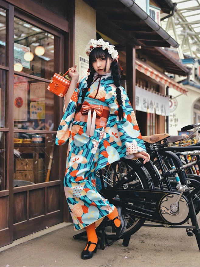 东京和服体验约拍｜昭和画报感和服女仆图片_和服参考-构成课素材图片素材-花瓣网