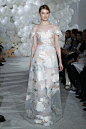 Mira Zwillinger 2018春夏婚纱系列15.jpg