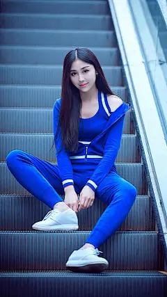 HD高清手机壁纸，秀丽群山郁郁葱葱，只有朦胧的美