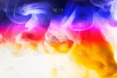 丙烯酸颜料和油墨在水中。抽象的背景帧。孤立在白色的。