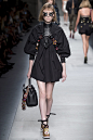 Fendi Spring 2016 Ready-to-Wear Fashion Show : See the complete Fendi Spring 2016 Ready-to-Wear collection.