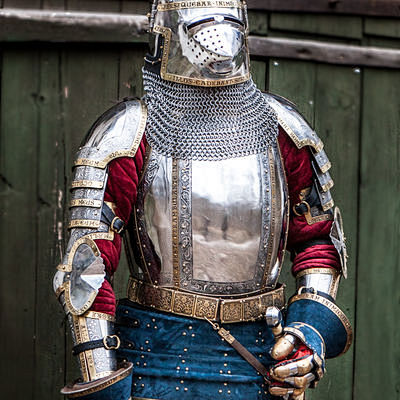 中世纪的西方骑士装甲装备“国王的守卫”