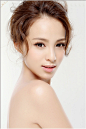  <a class="text-meta meta-tag" href="/search/?q=眼妆">#眼妆#</a> <a class="text-meta meta-tag" href="/search/?q=唇妆">#唇妆#</a> <a class="text-meta meta-tag" href="/search/?q=发型&qu