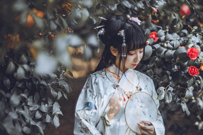 绾青丝