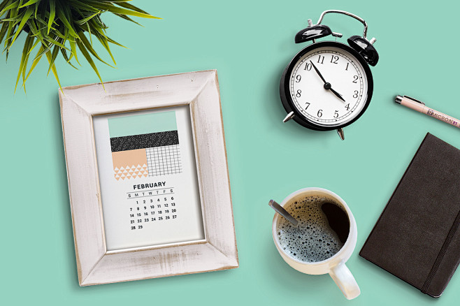 Calendars 2016 : *