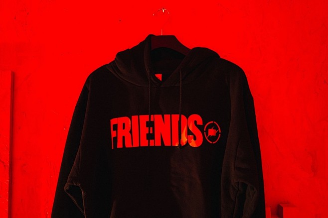 潮流突擊－走進 VLONE x frag...
