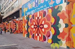 2013年海港城春节美陈布置商业美陈_商场美陈设计制作_美陈资讯_商场圣诞装饰用品_节日气氛布置-广州美陈通宝官方网站