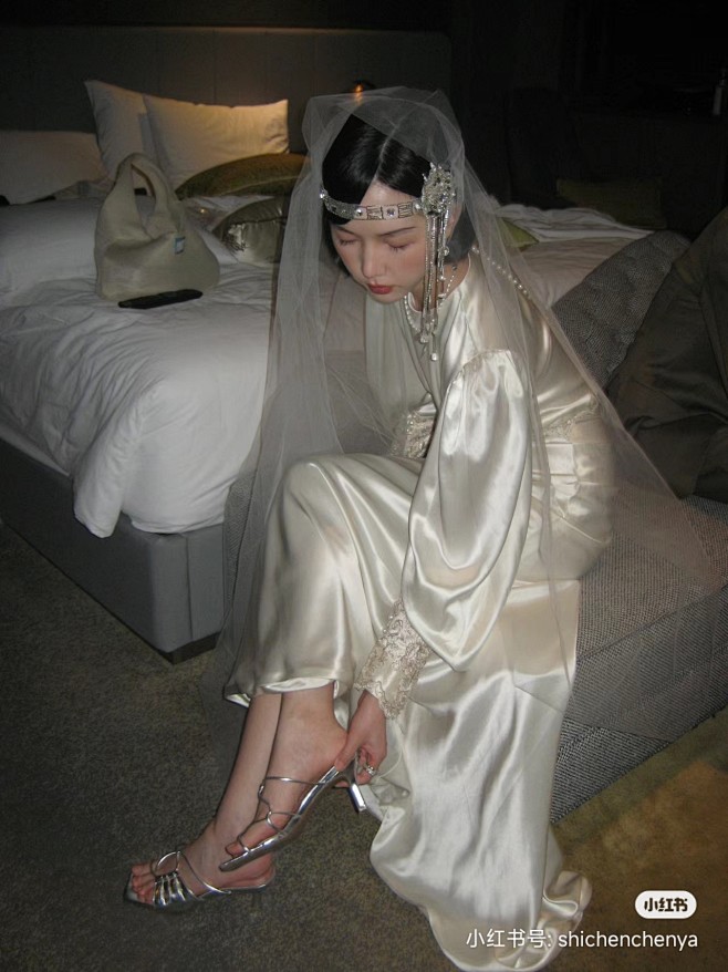 衣褶 