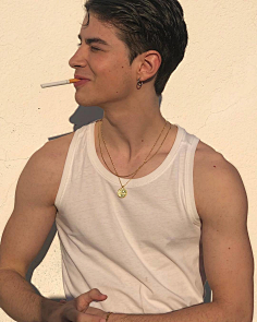 cnmodel:jesper trip height:186cm independent mo.