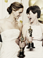 Jennifer Lawrence & Anne Hathaway 