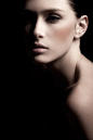 50's Makeup Style - Drops Magazine : Client: Drops Magazine #38Photo: Mari QueirozRetouch: Fernando Arrais
