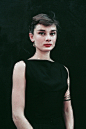 Audrey Hepburn (2501)