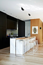 black & white Kitchen  | Oban House | AGUSHI