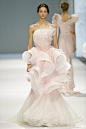 Ralph & Russo Couture Spring 2015 春夏巴黎高级定制发布(9) - 无时尚中文网NOFASHION -中国领先的奢侈品行业报道、投资分析网站。