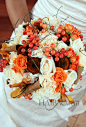 【图】清香百合、娇艳玫瑰……多种新娘捧花带来不同婚礼感受，完整美好仪式