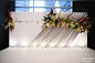 铜色调垂直面板装饰背景婚礼-国外婚礼-DODOWED