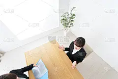 女性求职面试形象