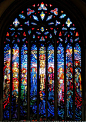 教堂里的玻璃彩窗（转）