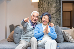 花儿对我笑300采集到ui