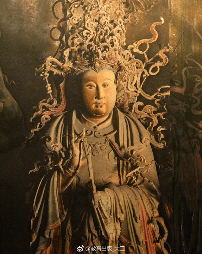 铁佛寺这组塑像，绝对是另类中的另类。真不...