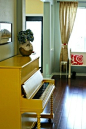 Yellow piano! Yellow piano! Yellow piano!