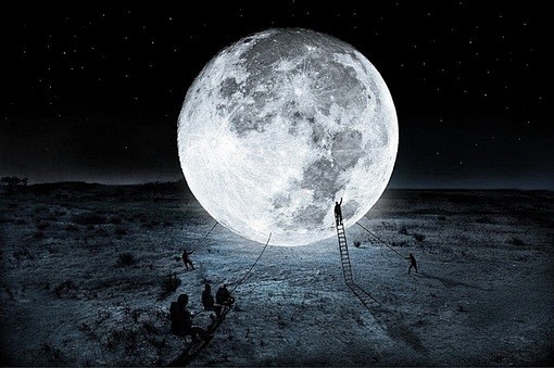 月亮孤单么？如果它也像我这般思念着你