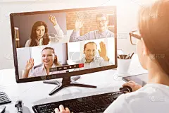 投票或举手提问