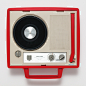 日本复古便携式唱片机 An Exhibition of Japanese Portable Record Players - 灵感日报 :   在上世纪六十年代的黄金时代里，黑胶唱片机是人们的精神食粮，随着旋律摇摆身体，是那个年代的人的共同…