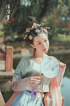 李倡瑶采集到汉服