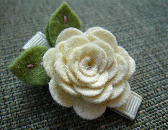 Felt Flower Hair Cli...