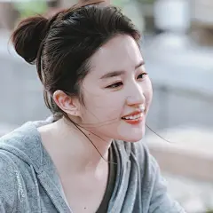 收集了点刘亦菲许红豆头像｜壁纸 - 小红书