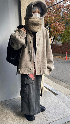 Kikikona采集到服装设计/裁剪