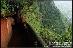 阴雨绵绵走蜀南