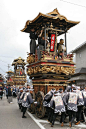 Festival floats (hikiyama) in Johana, Toyama, Japan 城端曳山祭: 