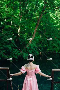 纵向 女人 模型 自然 美丽的壁纸 湖 弓 粉色的 背部