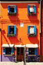 Orange house in *Burano, Italy*    [Photo by josep mª nolla]  'h4d' 120814: 