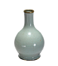 北宋汝窑青瓷胆瓶，台北故宫博物院藏