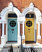 These 30 Charming Front Doors Around London Look Like They’re Part Of Sets In A Wes Anderson Movie : Have you ever noticed a front door that looked so good, you wanted to take a picture of it? Well, this photographer did and her hobby stretched so far, sh