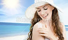 在海滩上的女孩#夏天# #夏季# #夏日# #阳光# #草帽# #遮阳帽# #比基尼美女# #度假# #旅游# #蓝背景# #防晒霜广告# #夏季护肤品# #海报背景# #鸡尾酒# #假日# #旅行# #夏日海报# #旅游海报# #护肤品广告背景# #存钱罐# #太阳镜# #夏日折扣# #夏季折扣# #打折海报# #海报背景素材# #sale# #设计素材# #美妆广告# #护肤#