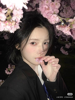 果子ing采集到妆容 ing