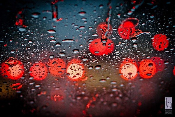 Stop the rain. 摄影：Ta...
