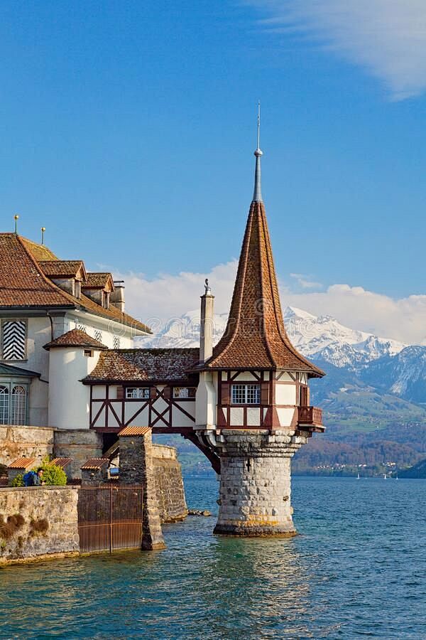 其中包括：Oberhofen Castl...