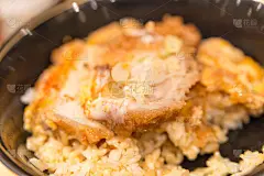 Katsudon是一种很受欢迎的日本食物
