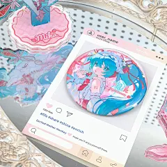 【买一送一】初音未来草莓正版原创同人谷吧唧挂件立牌画师授权-淘宝网