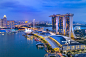 Singapore Marina Bay, Helix Bridge, Art Science Museum and skyline and highway_创意图片