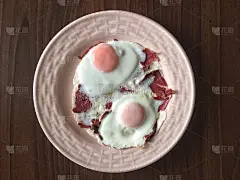 早餐吃鸡蛋