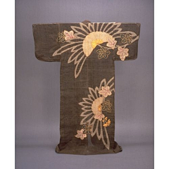 小丿吖采集到日本古代服饰
