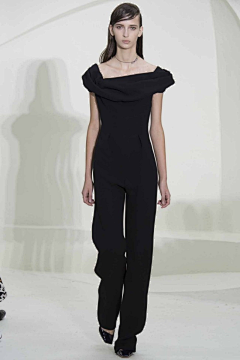 Hyoa采集到Christian Dior